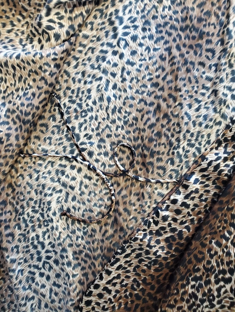 Leopard Delicates Robe - Picture 3 of 5